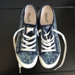 Keen blue camo sneakers size 10 1/2